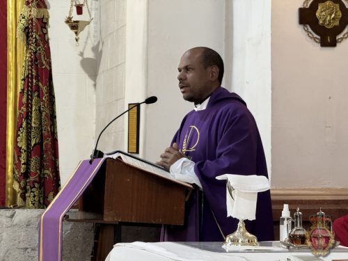 06-Misa-bendicion-Belen-21-dic-2025